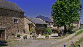 Отель Domaine de Lasfonds  Рьёперу